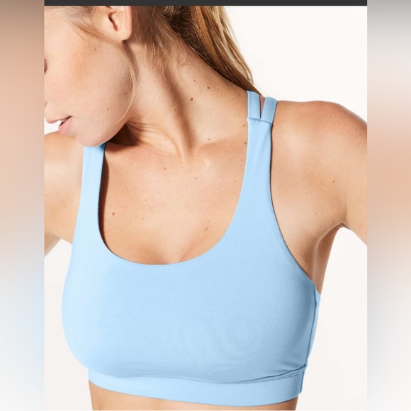 Lululemon Energy Bra Caspian Blue size 6 EUC w/ pad inserts! - Picture 3 of 6